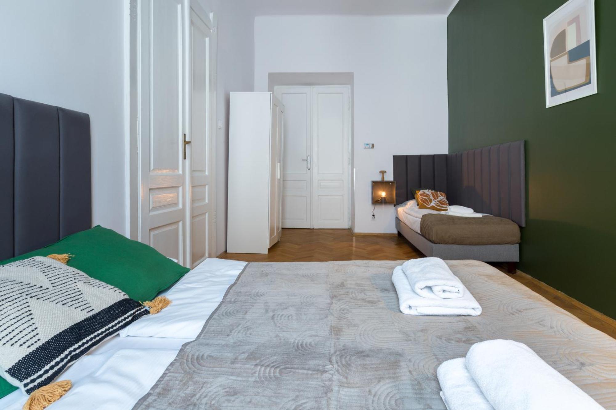 Friendhouse Apartments Avenue Krakau Buitenkant foto
