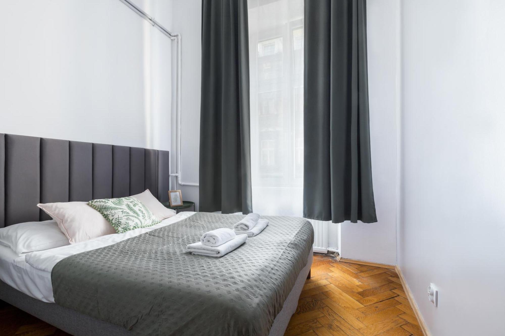 Friendhouse Apartments Avenue Krakau Buitenkant foto